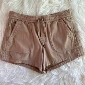 Women’s Athleta Farallon Tan Shorts Size 6